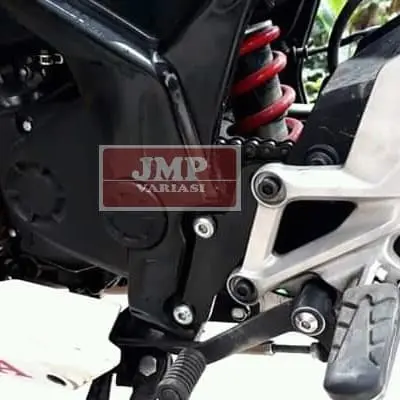RAISER FOOTSTEP CBR 150R FACELIFT & CBR 150R LOKAL (K45/K45A) 1