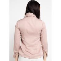Gambar FAME - Blouse Wanita Lengan Panjang Detail Kerah Dengan Tali Ikat  Beige - 9211694 - XL dari FAME Official Kota Surabaya 2 Tokopedia