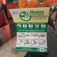 Gambar Stiker 5 Momen Cuci Tangan versi Umum dari Sahabat Sejasa Kab. Sleman 5 Tokopedia