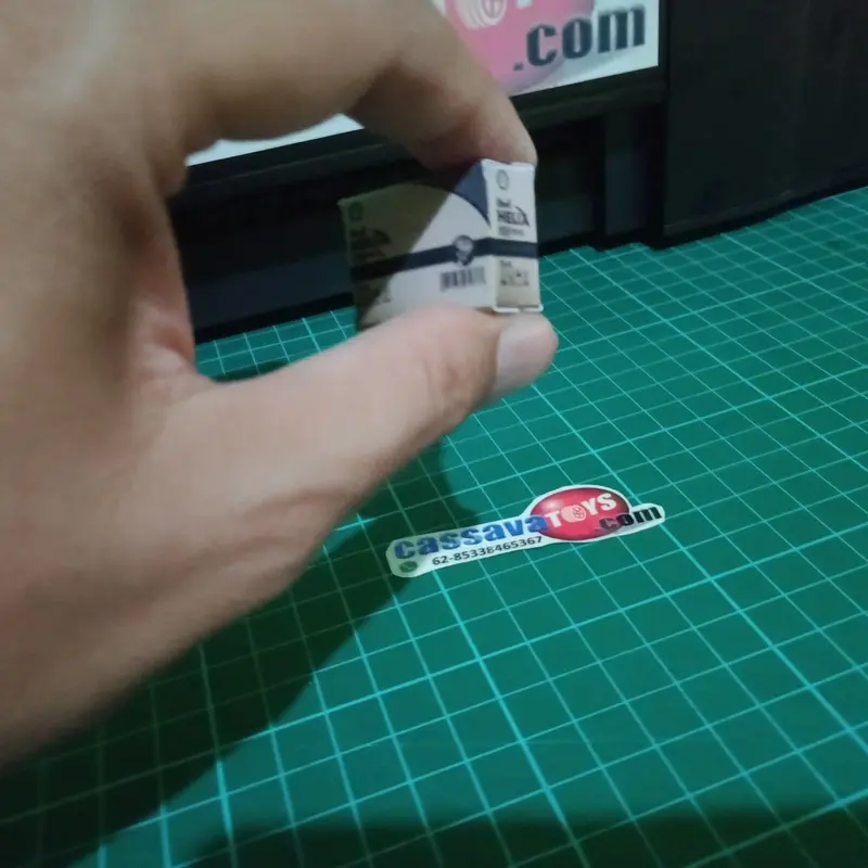 Diorama maket kardus bengkel oli shell 1