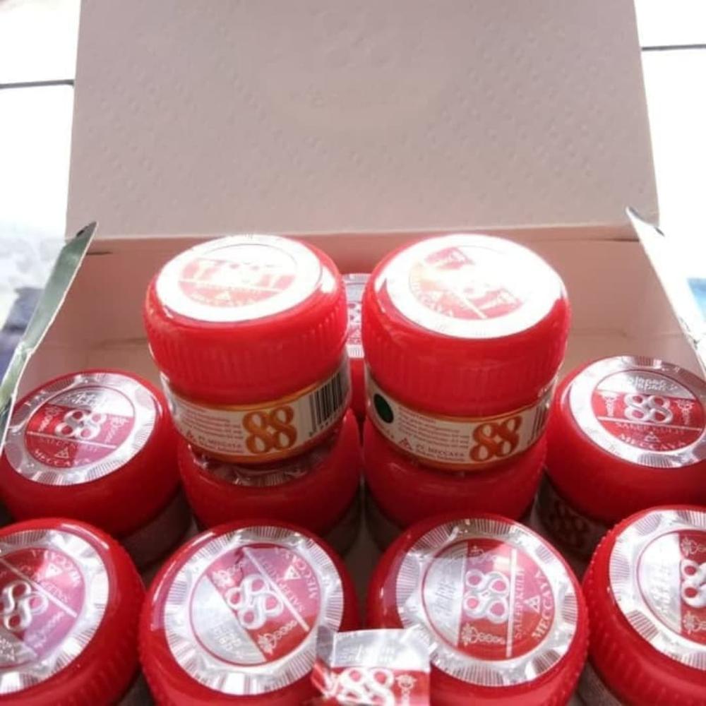 Salep Kulit 88 - Obat Penyakit Kulit untuk Panu Kurap Kudis 6Gram - Mengandung Salicylic Acid Benzoic Acid dan Sulfur Praecipitatum - Efektif Mengatasi Jamur dan Bakteri - Pelancar