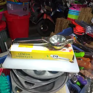 Lemon Squeezer / perasan jeruk stainles