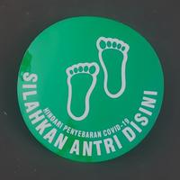 Gambar Stiker Batas Antrian - Model Bulat dari Sahabat Sejasa Kab. Sleman 4 Tokopedia