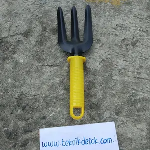 Garpu Taman Mini Tasaka Garpu Besi Gagang PVC Alat Kebun Depok Jakarta