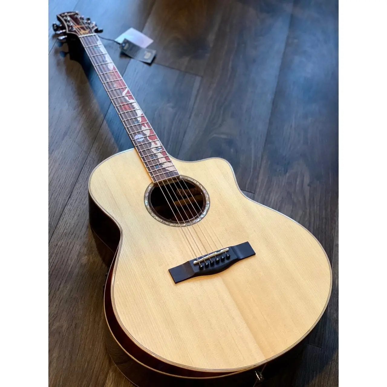 SQOE SPAIN A900-SK BEVEL CUT WITH SOLID SPRUCE TOP IN NATURAL