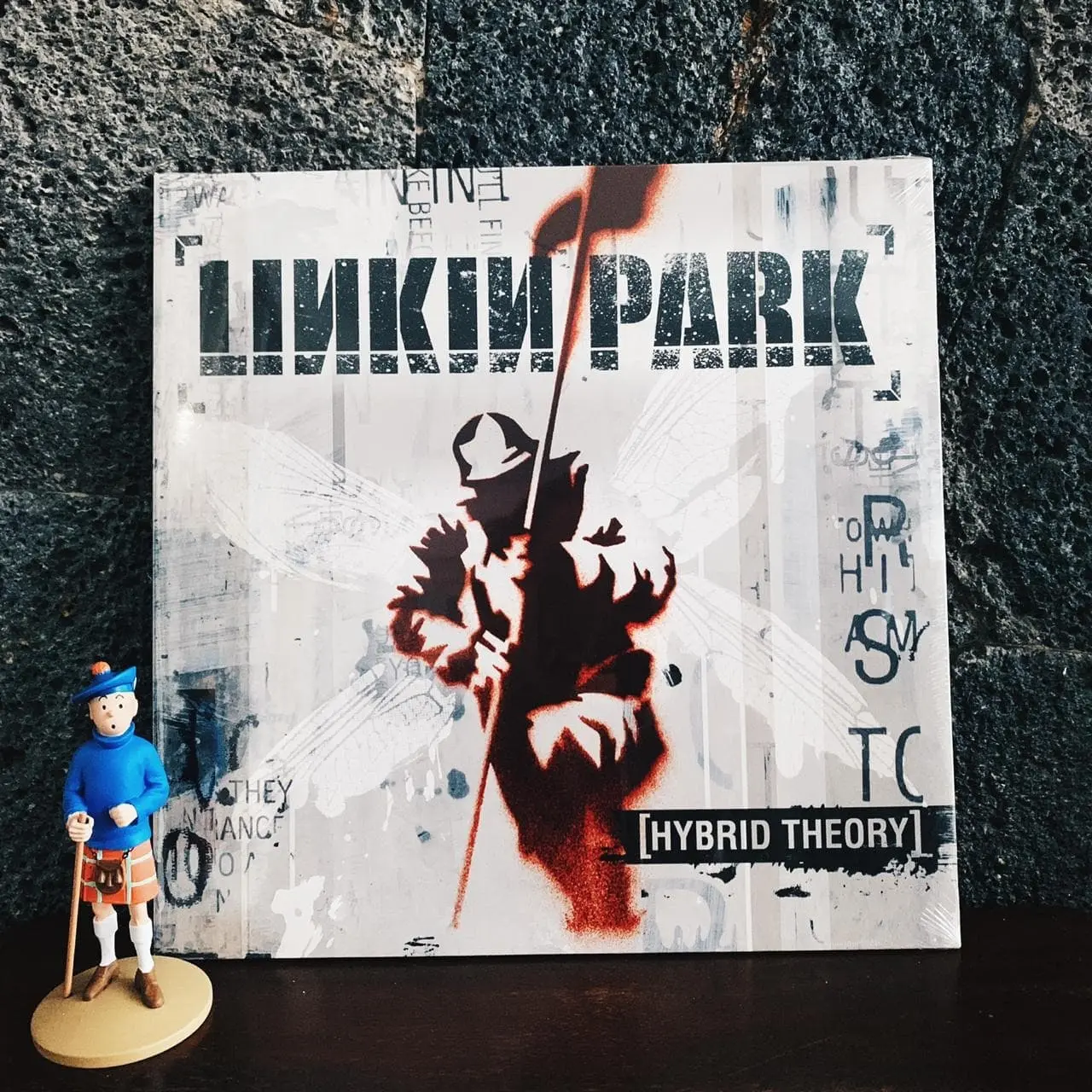 Piringan Hitam / Vinyl / LP LINKIN PARK - HYBRID THEORY (1LP,BLCK)