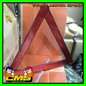 Triangle segitiga darurat wajib punya. penanda parkir segitiga mata