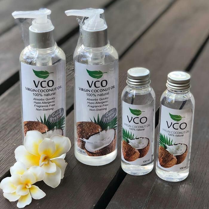 Gambar VCO VIRGIN COCONUT OIL 250ML PUMP MINYAK KELAPA ( 04-062 ) dari Daun The Gift Shop Kab. Badung Tokopedia