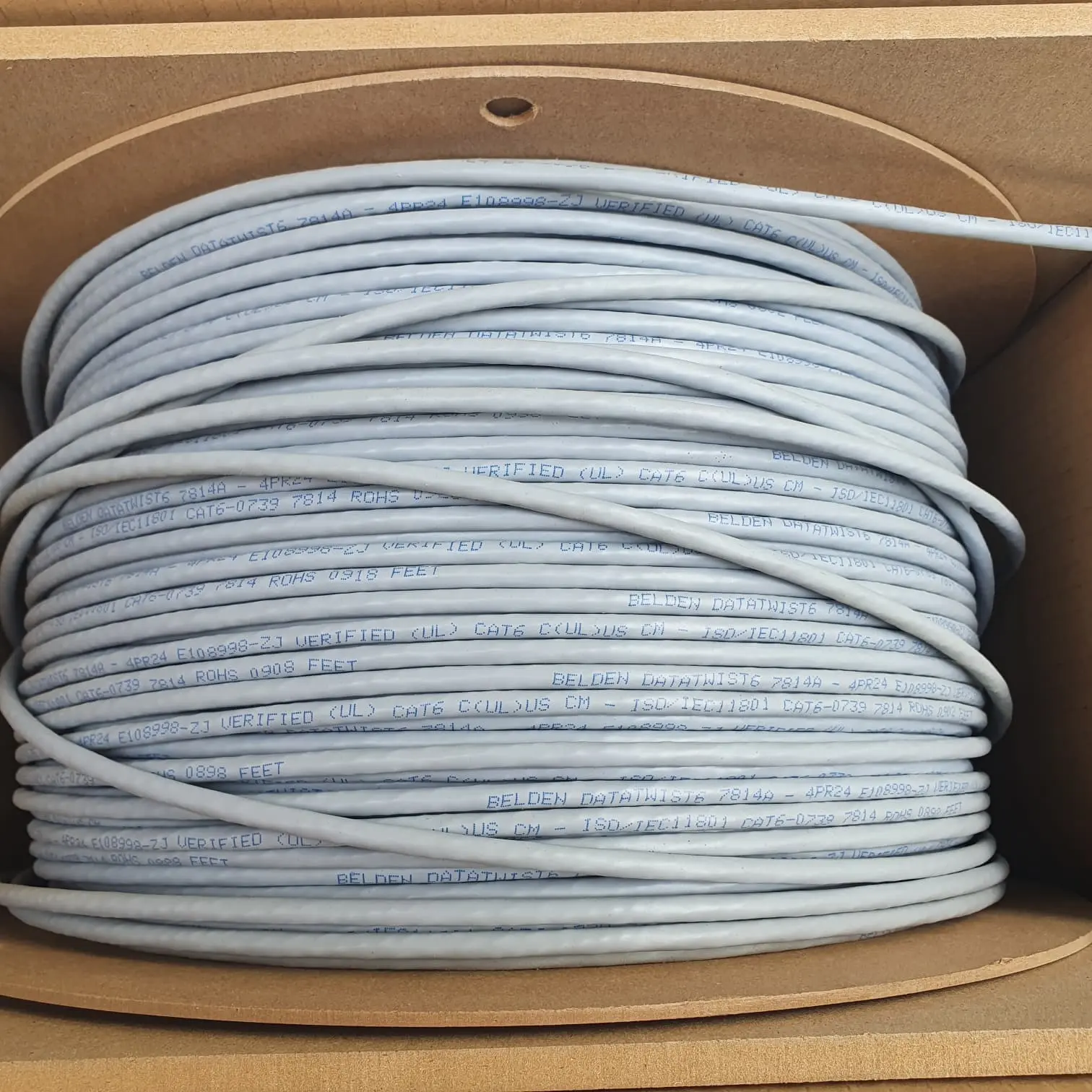 Kabel Belden cat 6 / kabel LAN Cat 6 Belden Original meteran