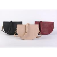 Gambar TAS SETENGAH LINGKARAN - HALFMOON PREMIUM - SLING BAG INSTAGRAMER - Hitam dari Ziper Online TokTok Kota Bandung 1 Tokopedia