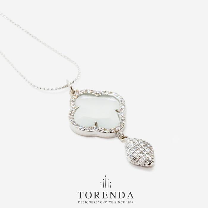 Gambar Torenda Four Leaf Clover Silver Plated Pendant Putih Kalung Wanita dari Torenda Kota Administrasi Jakarta Pusat Tokopedia
