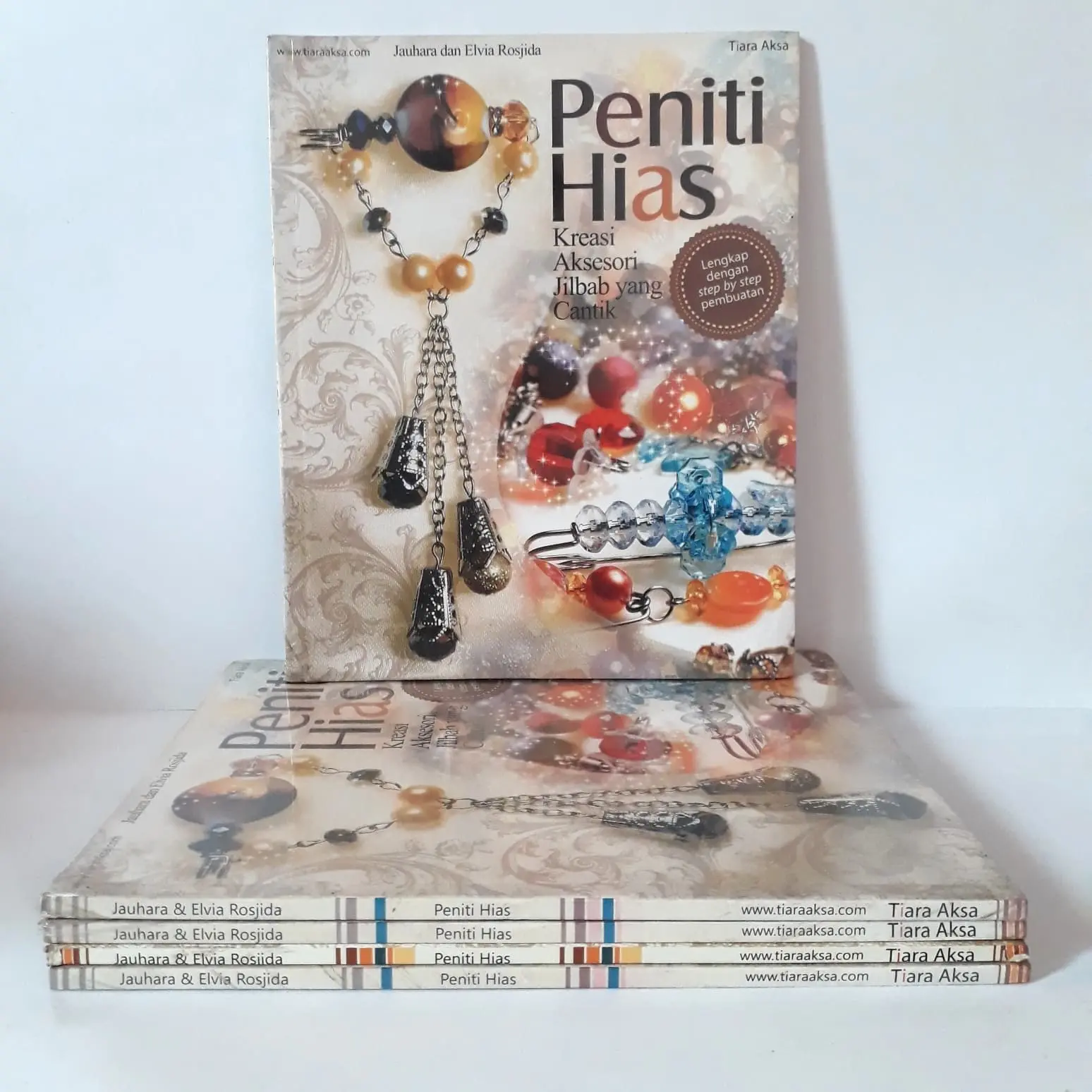 Buku Keterampilan - Peniti Hias