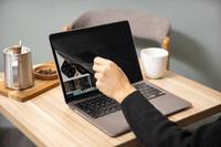 Gambar Anti Gores Spy Privacy Macbook Pro Air 13 Switcheasy EasyProtector - Adhesive / Lem dari SwitchEasy Official Kota Administrasi Jakarta Barat 5 Tokopedia