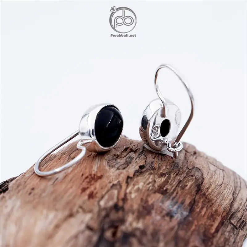 Anting Wanita Perak Bali Asli 925 Black Onyx Oval 2