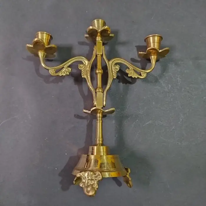 TEMPAT LILIN CABANG 3 DAUN KUNINGAN - POLISHED BRASS