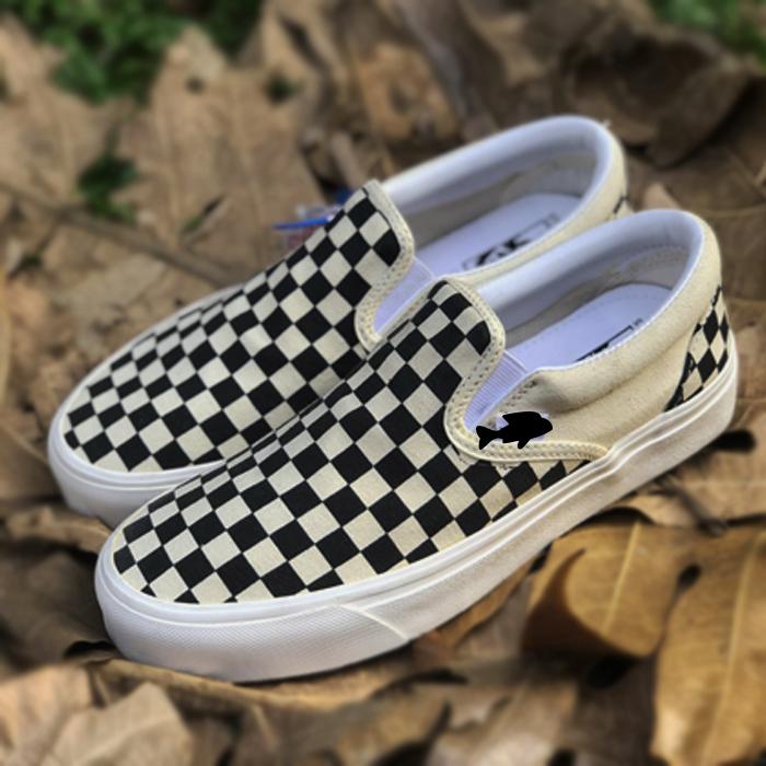 sepatu sneakers pria wanita slip on kotak catur og terlaris