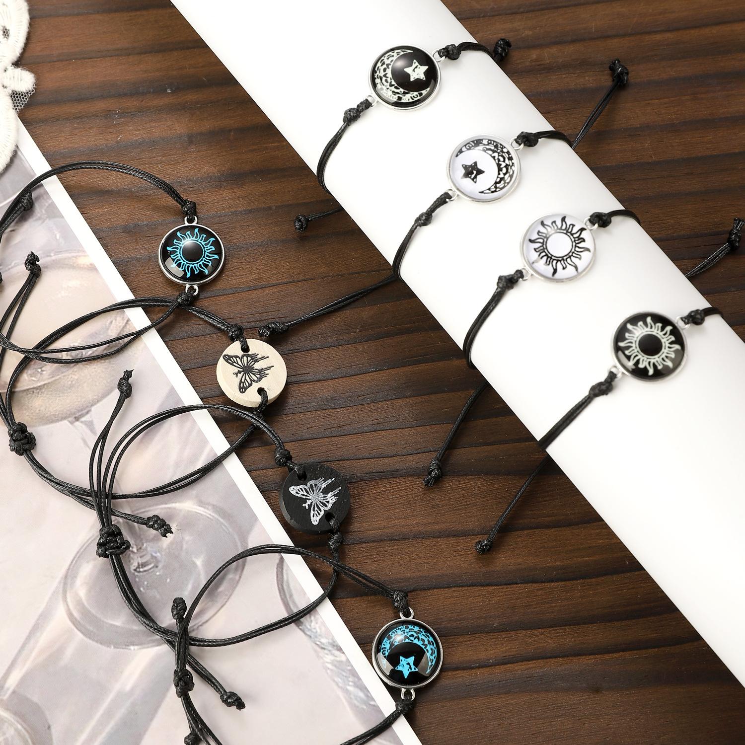 2 pezzi Bracciale per coppia romantica Farfalla Bracciale per amanti del sole e della luna Bracciale con ciondolo regolabile Bracciale in tessuto che si illumina al buio_voghion.com