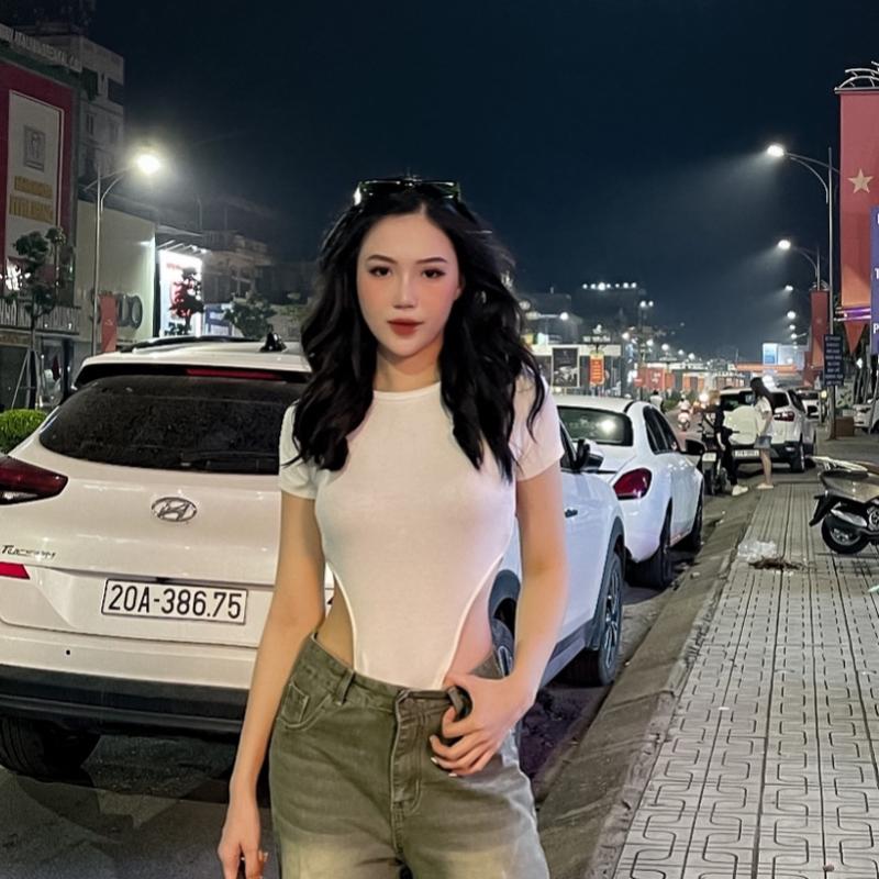 Áo thun tăm bodysuit khoét eo