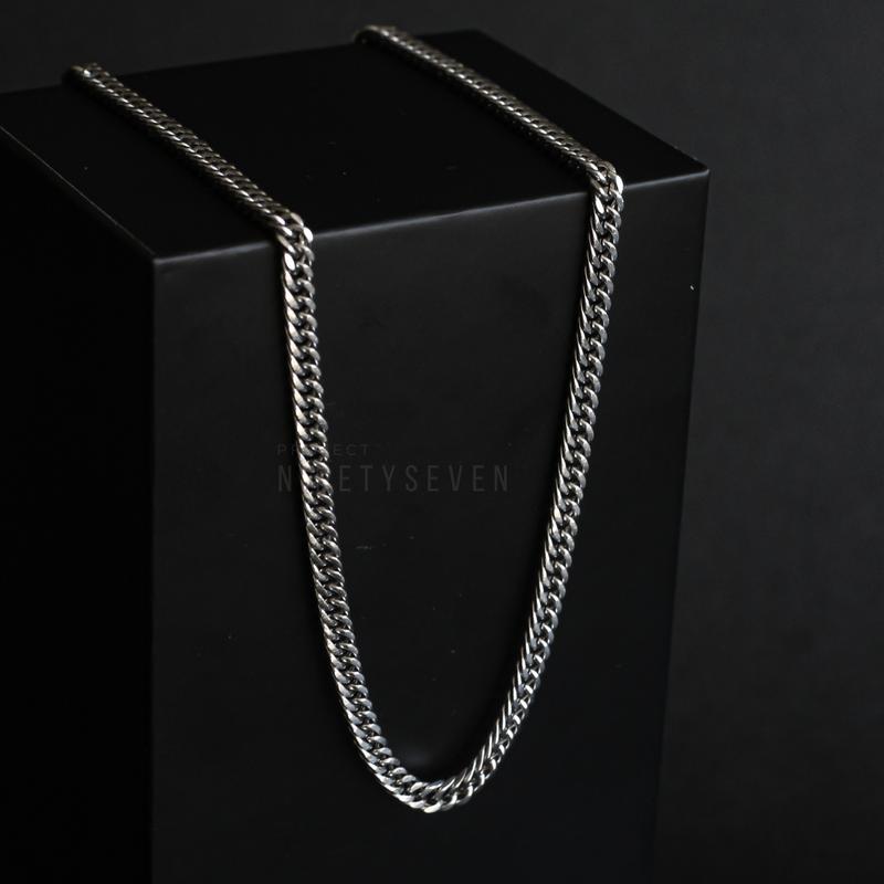 AGLER Necklace