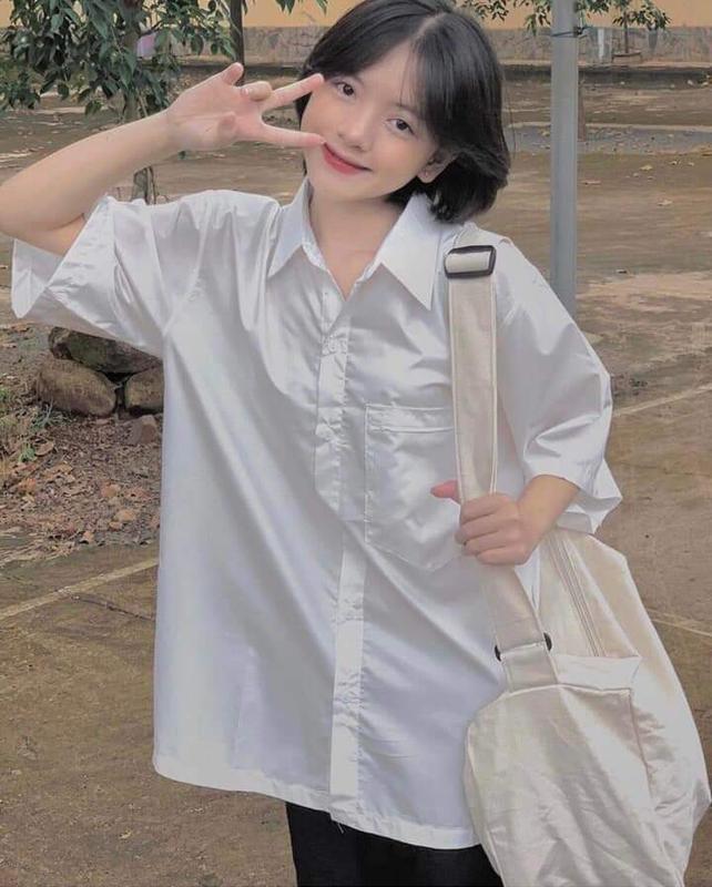 Áo sơ mi nữ ngắn tay trắng đi học, đi làm cổ bẻ form rộng